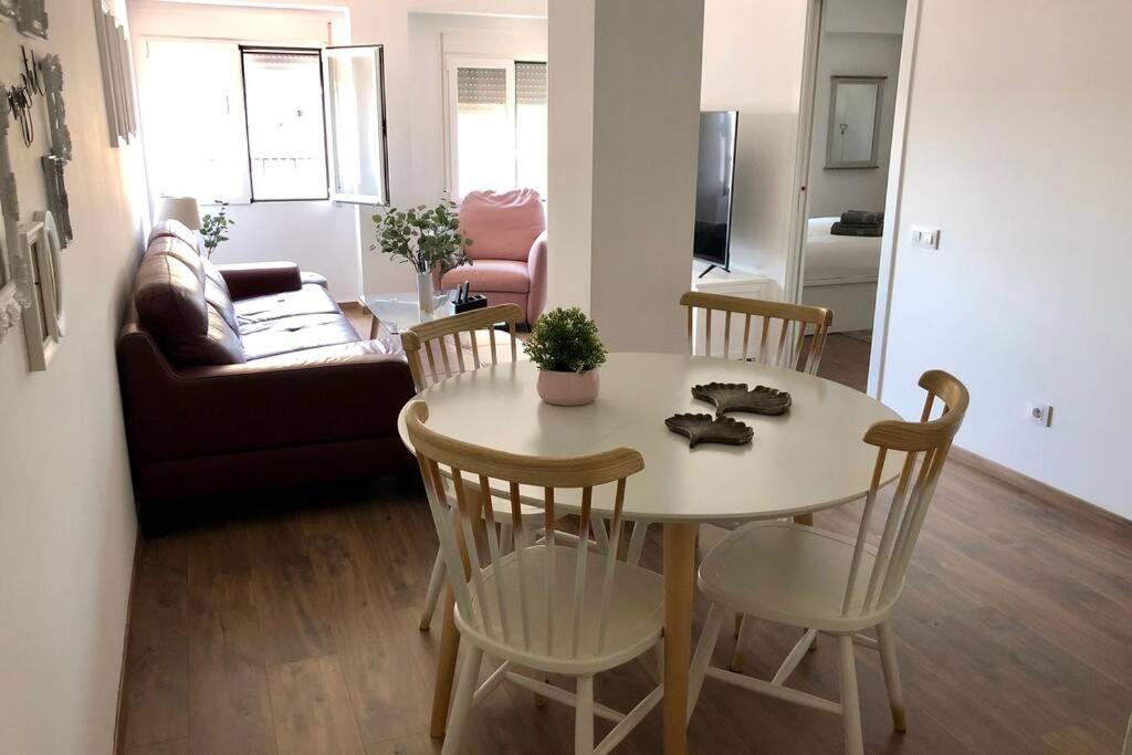 Beautiful And Renovated Apartment In The Center Valencia Luaran gambar